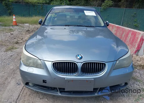 2007 BMW 550I из США, поврежденный, VIN WBANB535X7CP07620